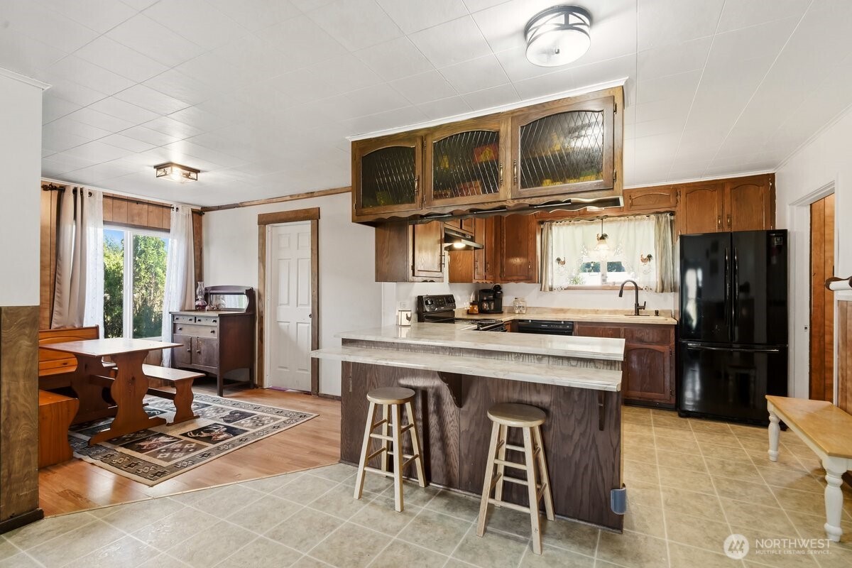 325 3rd Street , Morton, WA 98356