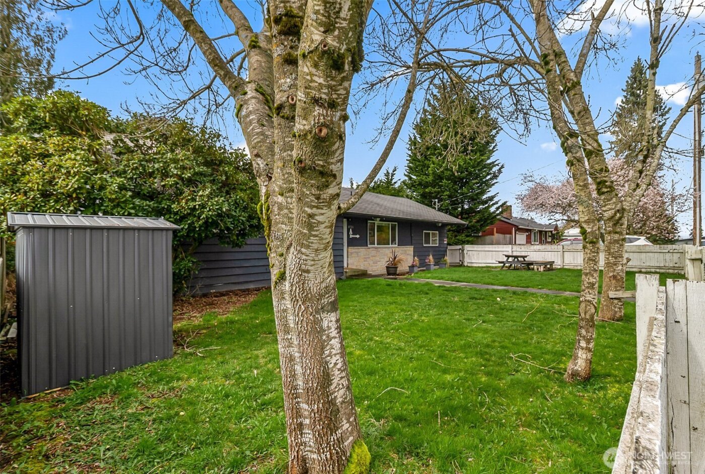 8526 8th Avenue W #A, Everett, WA 98204