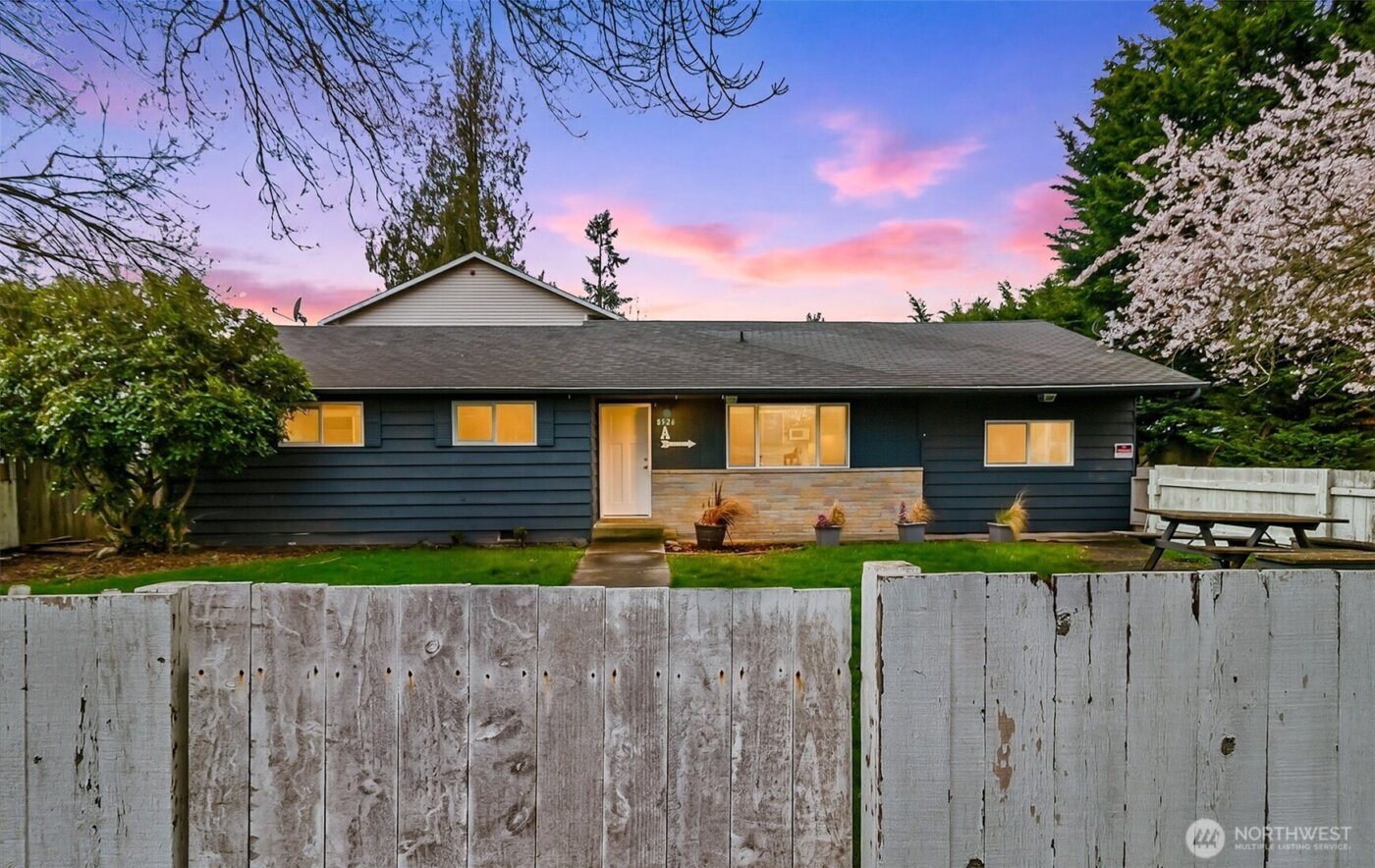 8526 8th Avenue W #A, Everett, WA 98204