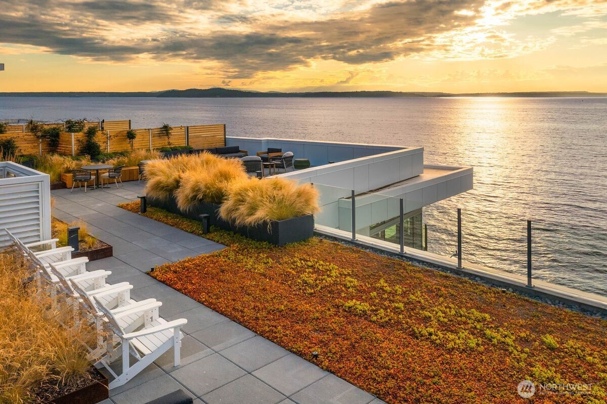 1250 Alki Avenue SW #3C, Seattle, WA 98116