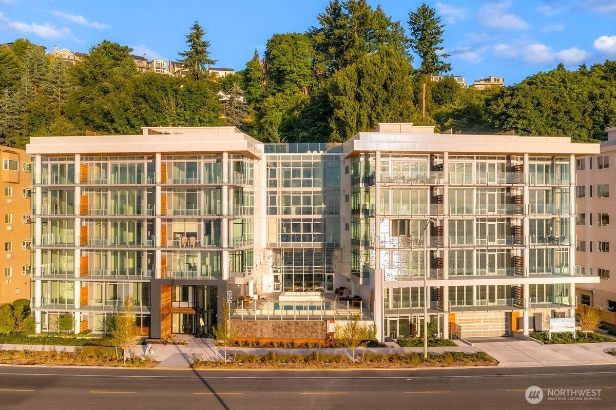 1250 Alki Avenue SW #3C, Seattle, WA 98116