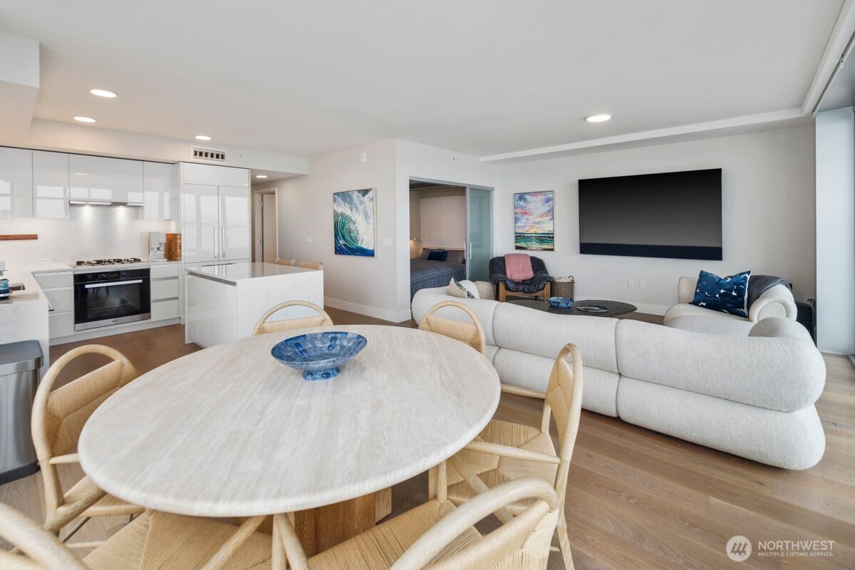 1250 Alki Avenue SW #3C, Seattle, WA 98116