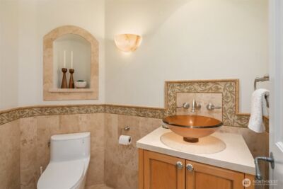 8772 Sand Point Way NE, Seattle, WA 98115 - Photo 16