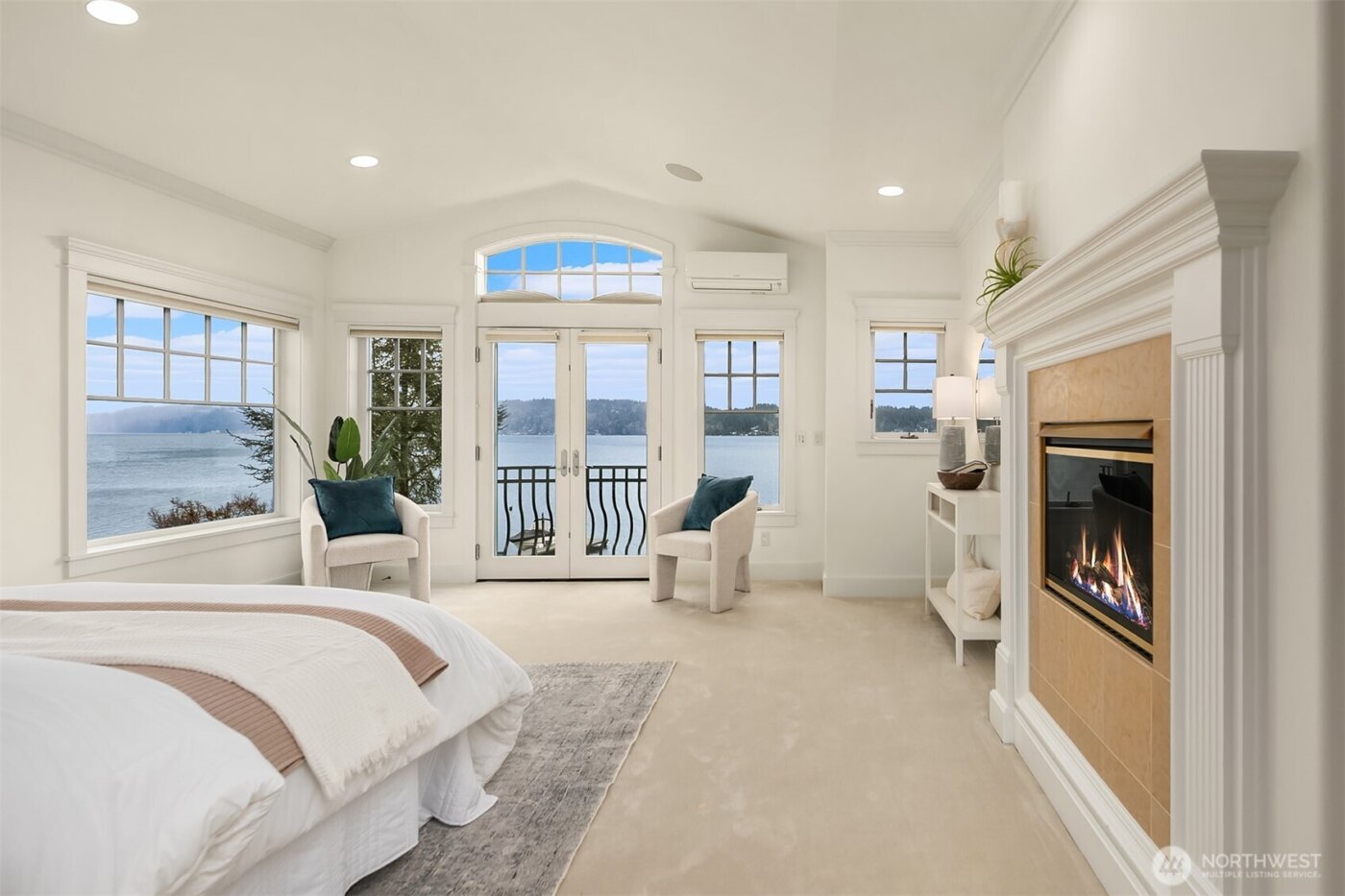 8772 Sand Point Way NE, Seattle, WA 98115