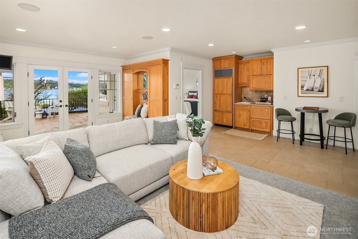 8772 Sand Point Way NE, Seattle, WA 98115