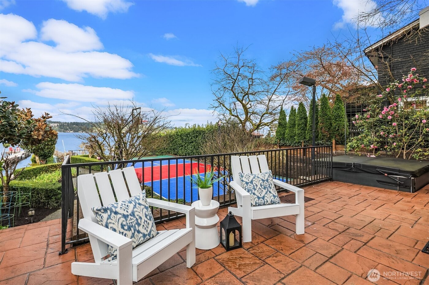 8772 Sand Point Way NE, Seattle, WA 98115