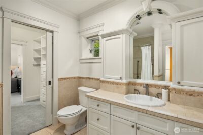 8772 Sand Point Way NE, Seattle, WA 98115 - Photo 33