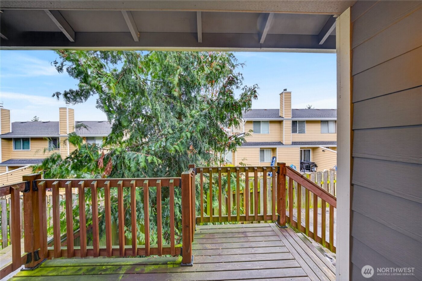 80 NE Melrose Drive , Oak Harbor, WA 98277