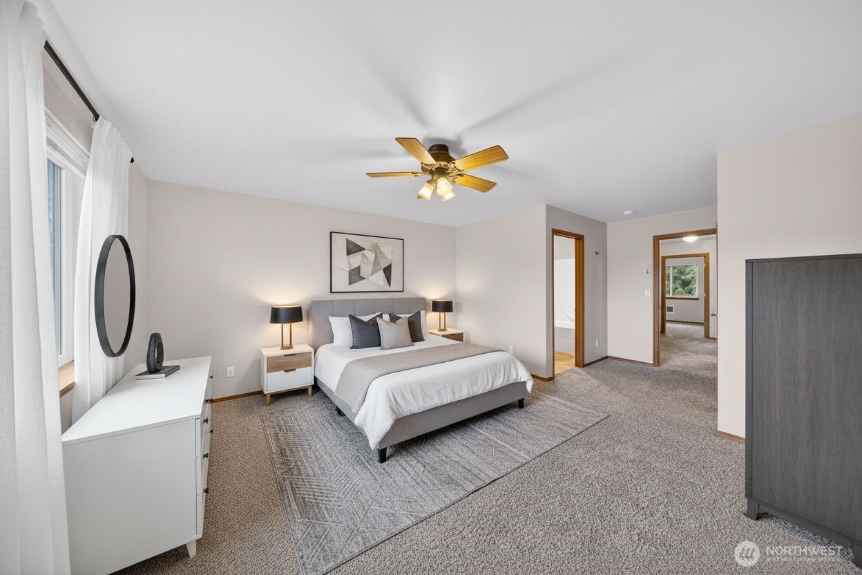 80 NE Melrose Drive , Oak Harbor, WA 98277