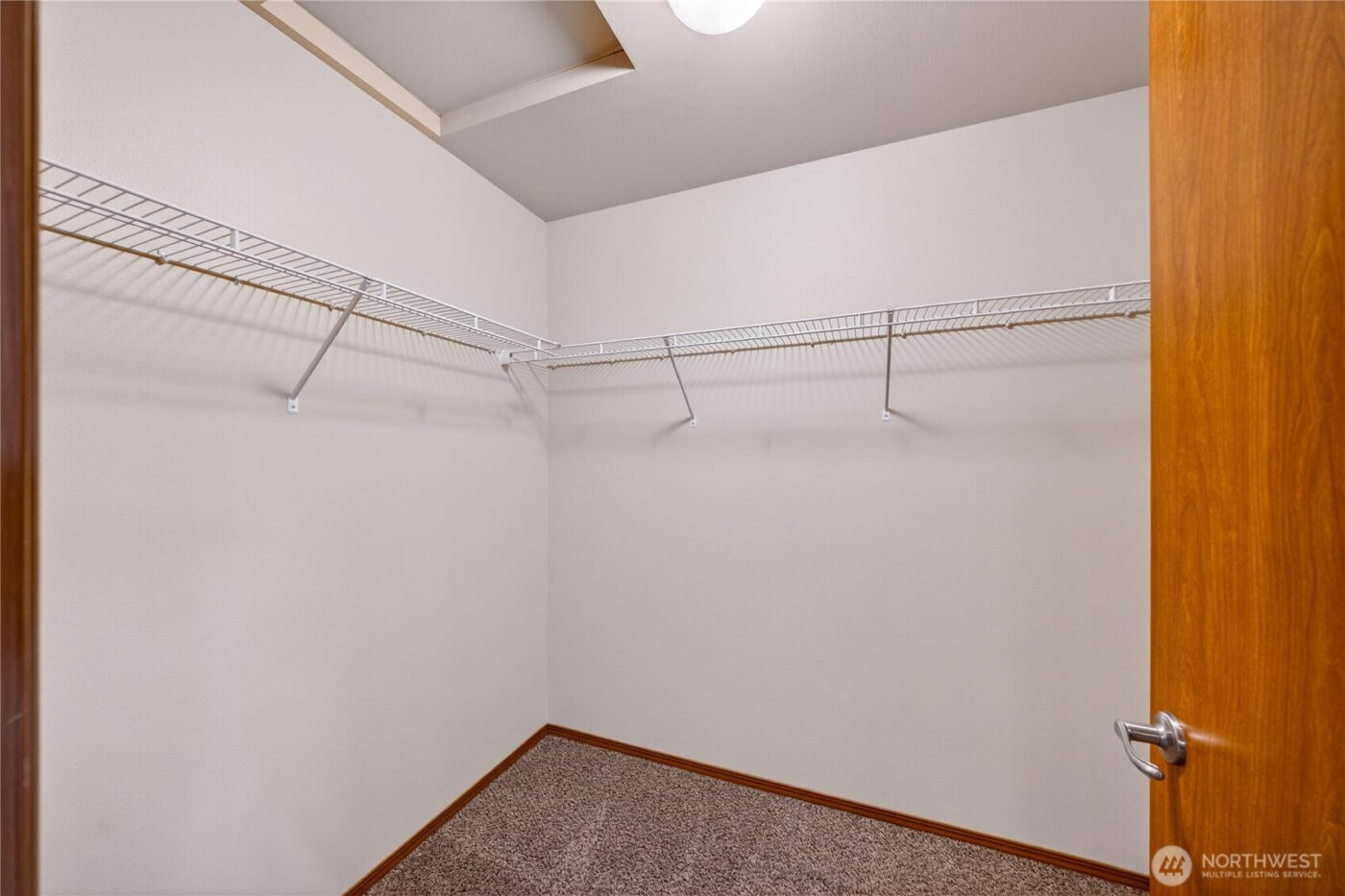 80 NE Melrose Drive , Oak Harbor, WA 98277