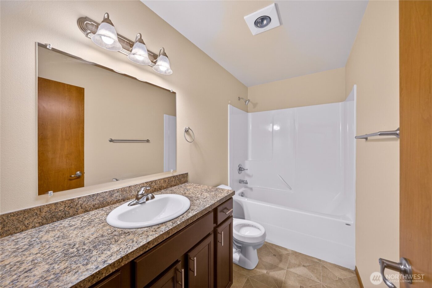 80 NE Melrose Drive , Oak Harbor, WA 98277