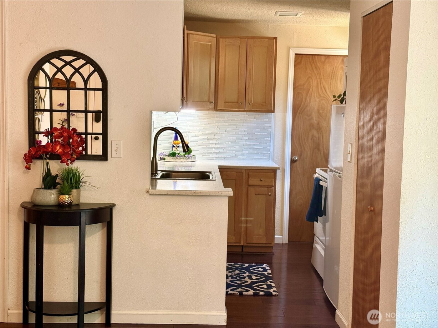 961 N Potlatch Drive , Hoodsport, WA 98548