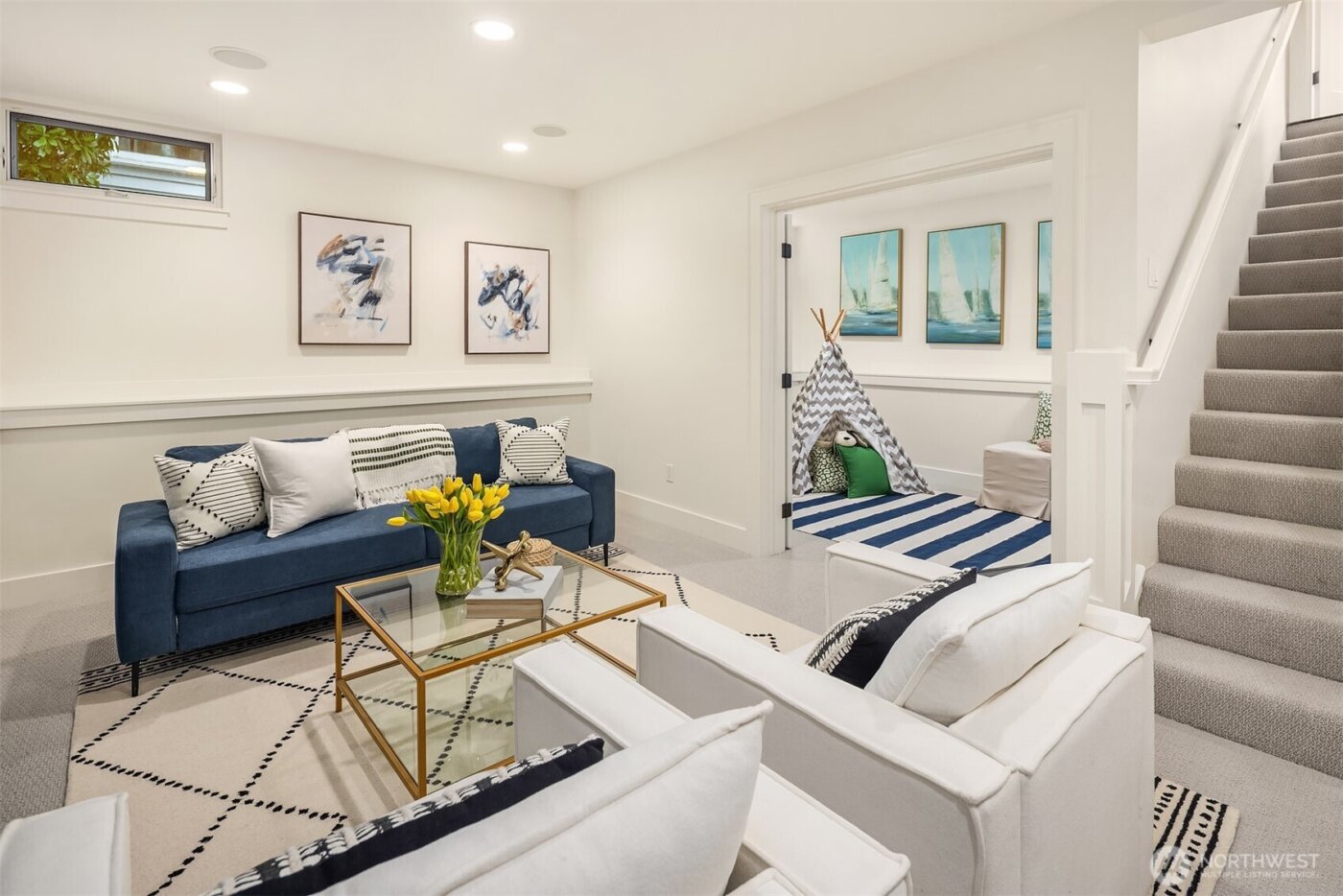 917 E Allison Street , Seattle, WA 98102