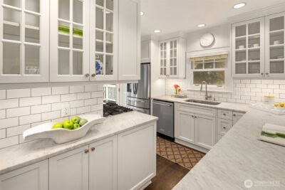 917 E Allison Street , Seattle, WA 98102 - Photo 9