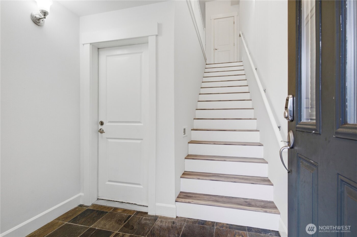 2115 201st Place SE #B2, Bothell, WA 98012