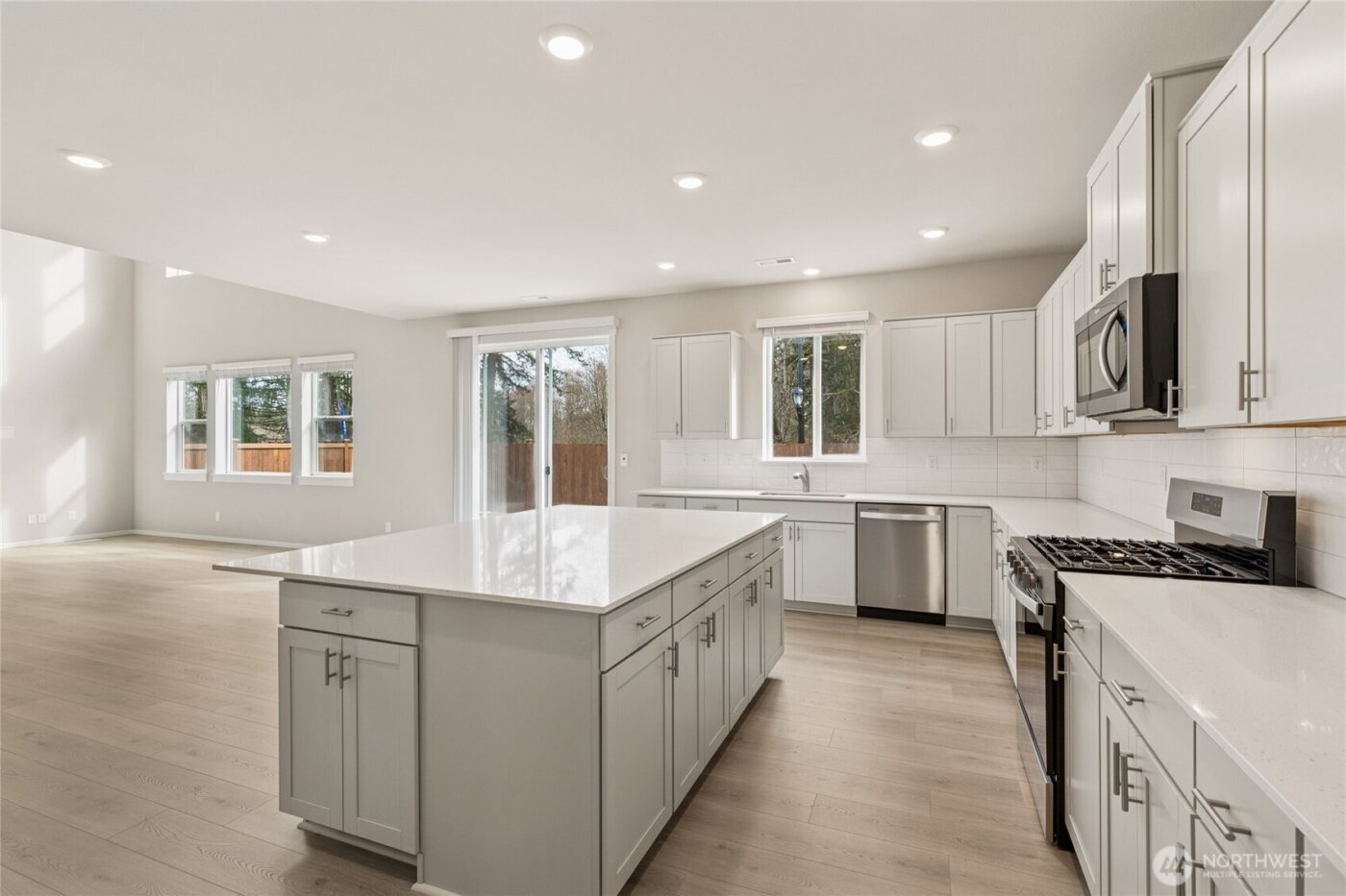 3939 Hyde Loop NE #127, Olympia, WA 98506