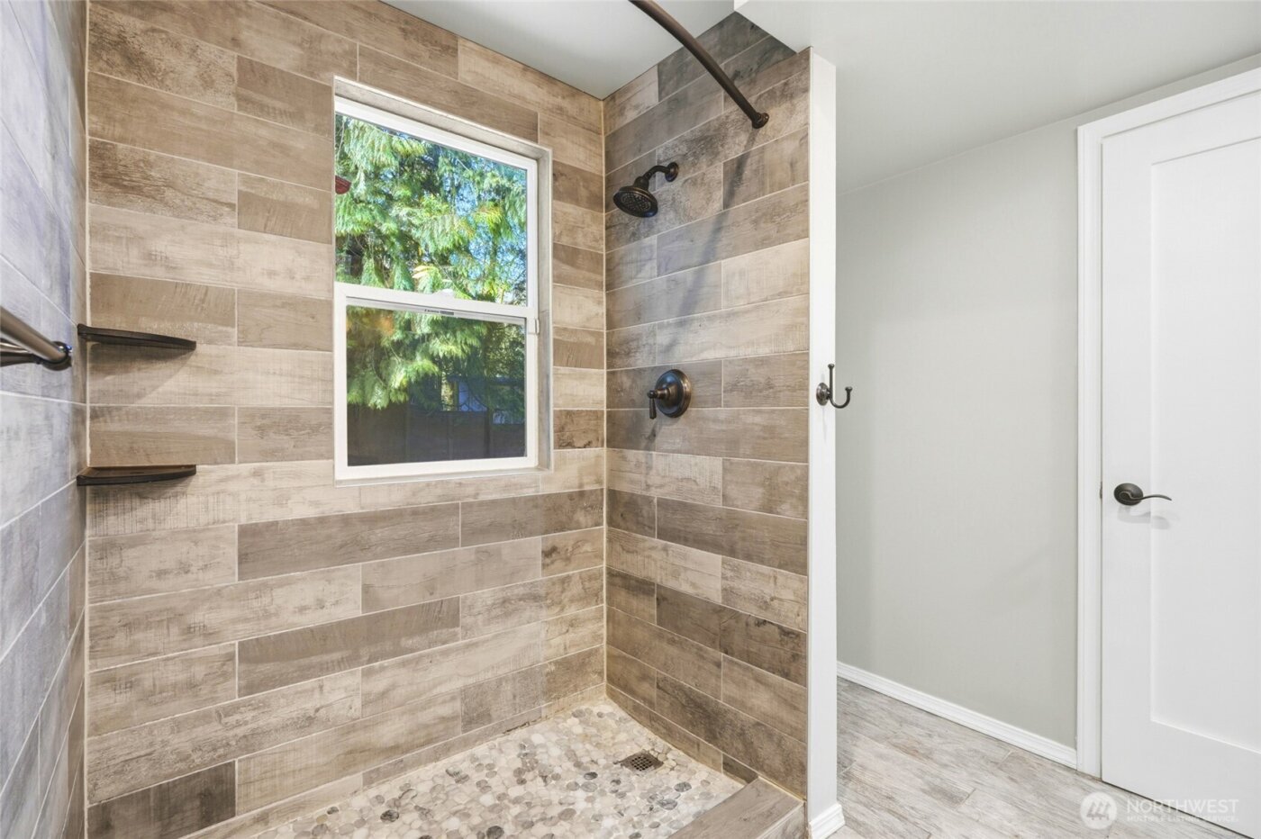 16714 SE Newport Way , Bellevue, WA 98006-7144