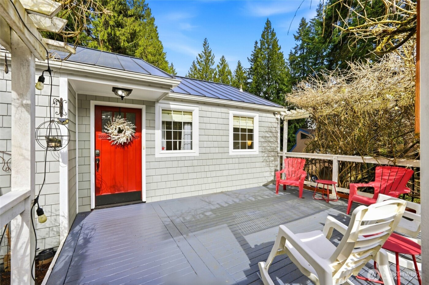 16714 SE Newport Way , Bellevue, WA 98006-7144