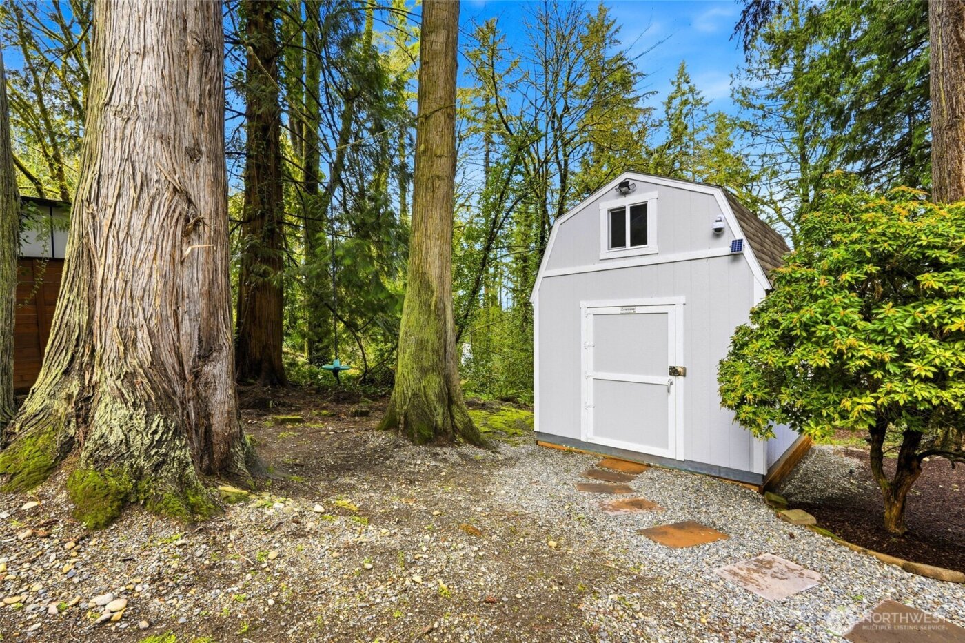 16714 SE Newport Way , Bellevue, WA 98006-7144