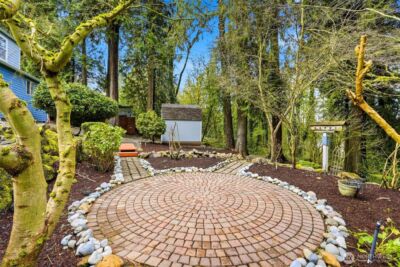 16714 SE Newport Way , Bellevue, WA 98006-7144 - Photo 26