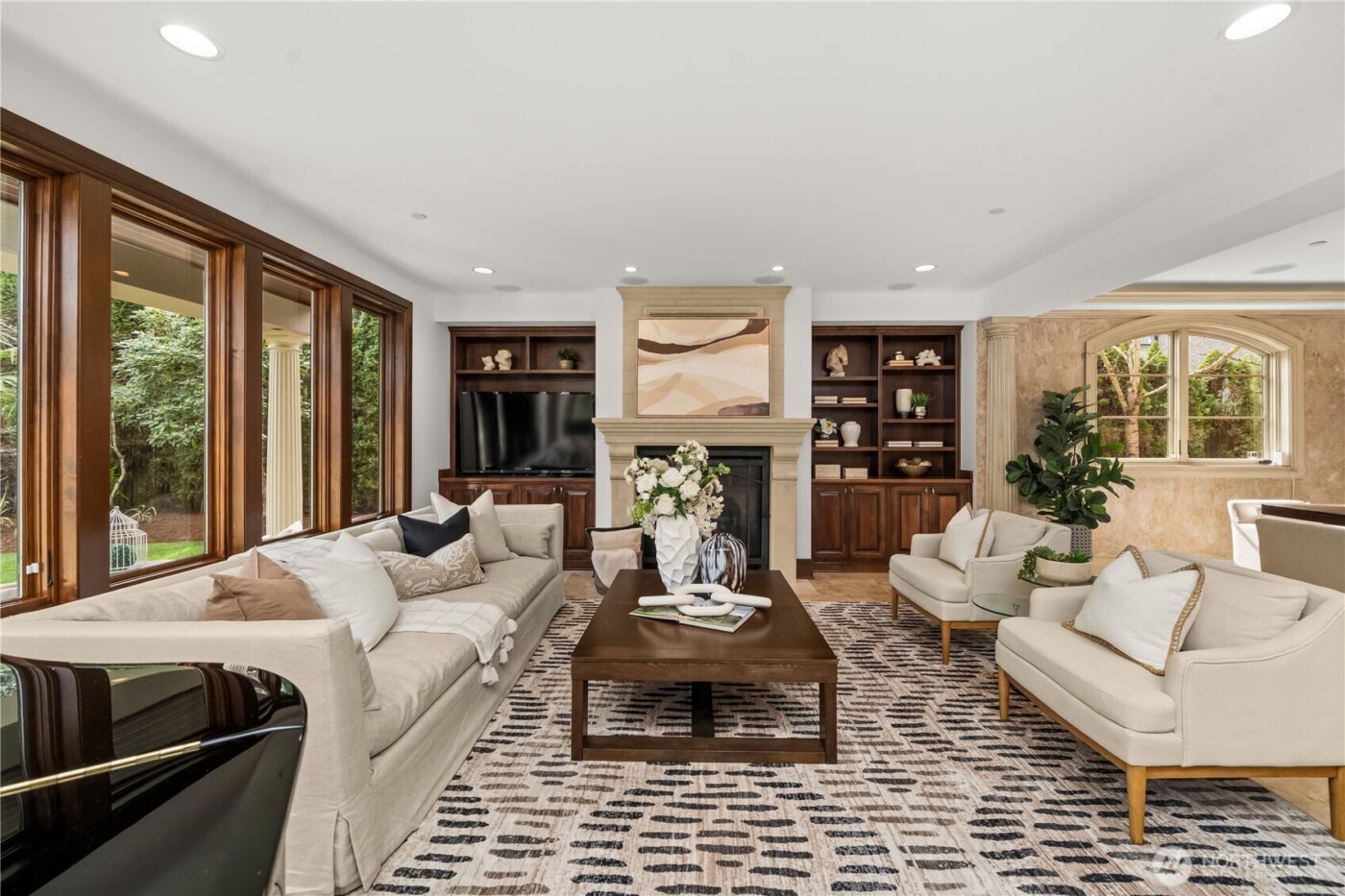 1444 Evergreen Point Rd , Medina, WA 98039