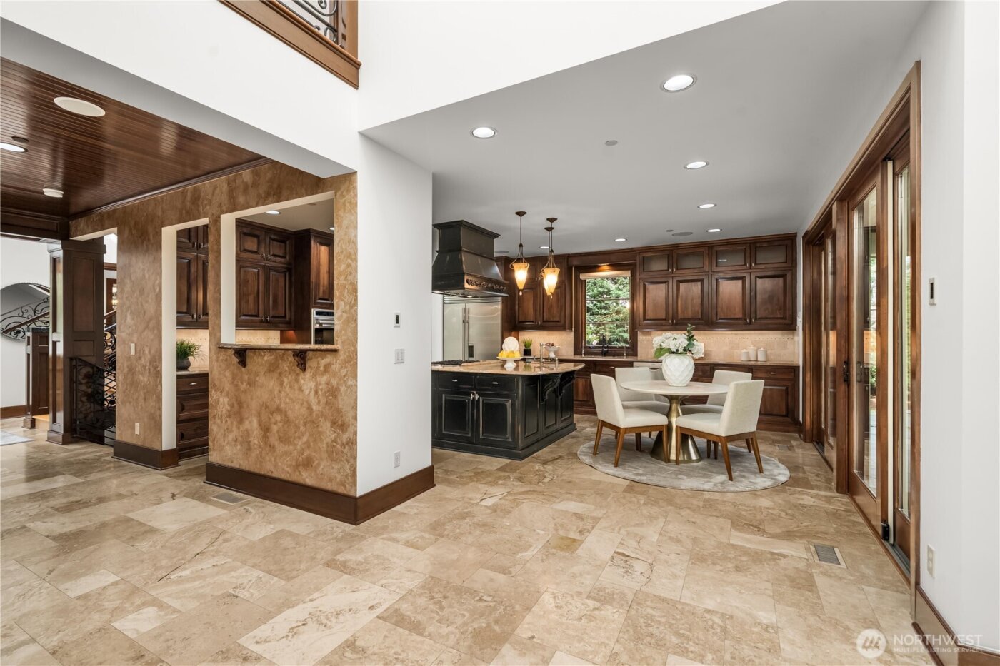 1444 Evergreen Point Rd , Medina, WA 98039