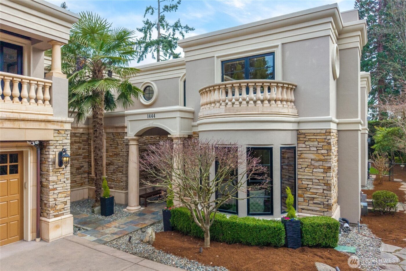 1444 Evergreen Point Rd , Medina, WA 98039