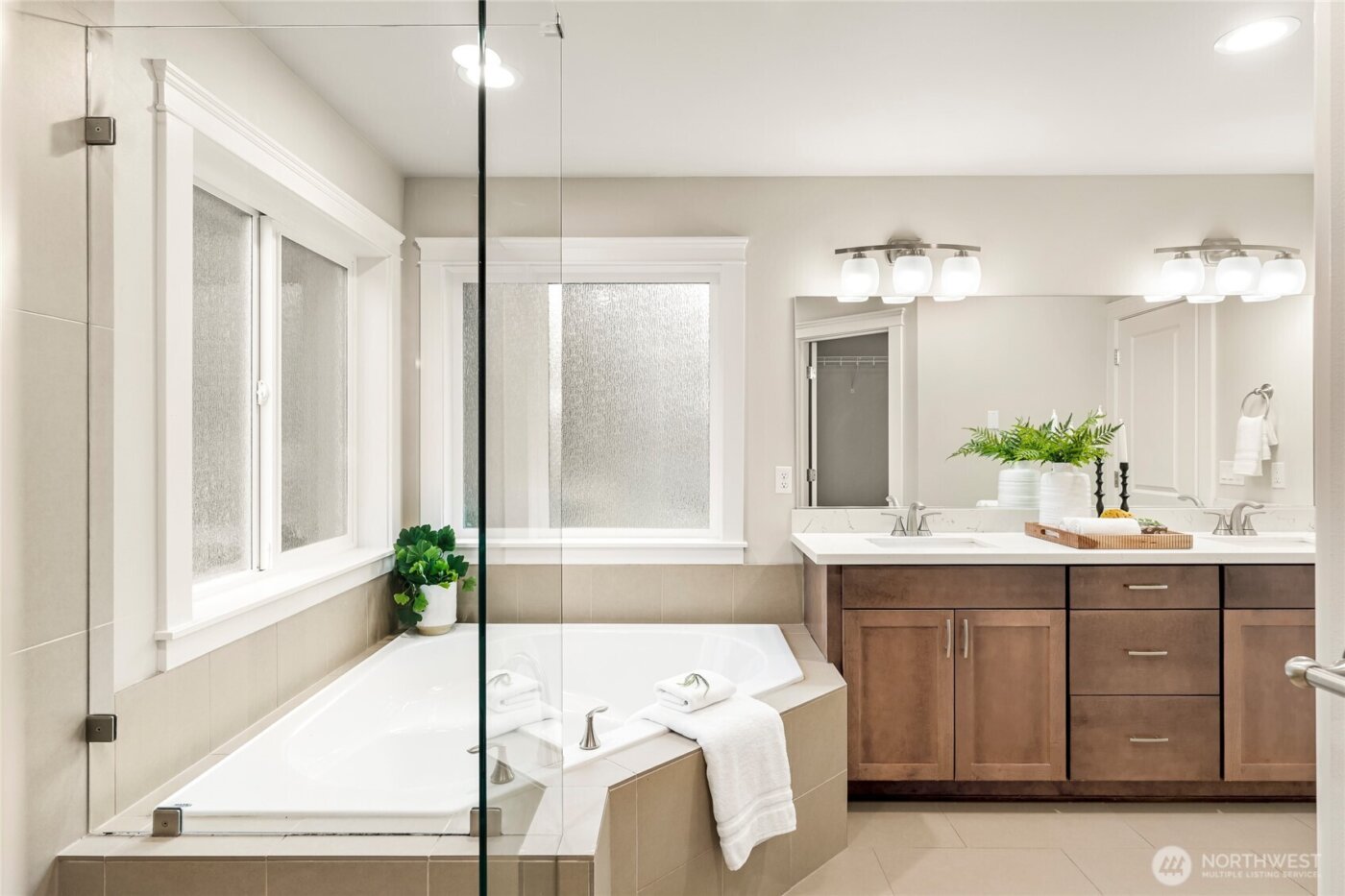 24026 Meridian Avenue S, Bothell, WA 98021