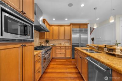 2315 38th Avenue E, Seattle, WA 98112 - Photo 13