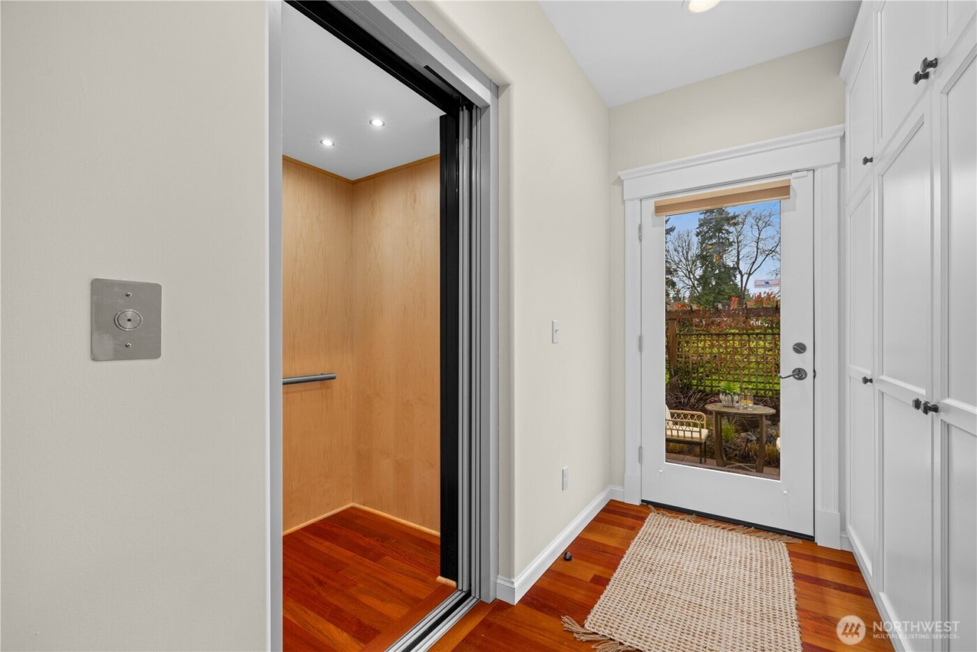 2315 38th Avenue E, Seattle, WA 98112