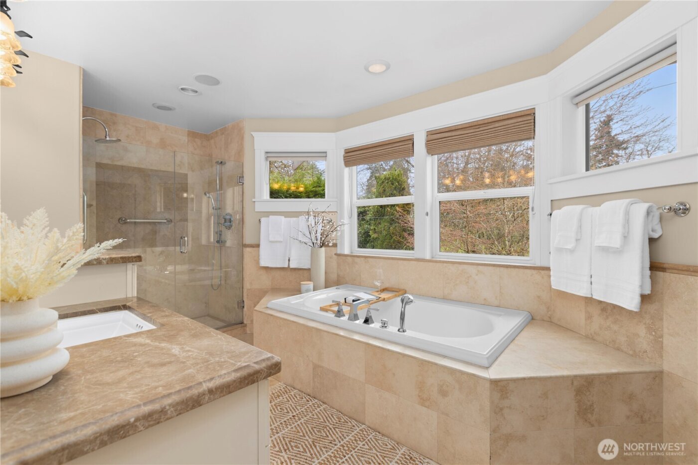 2315 38th Avenue E, Seattle, WA 98112