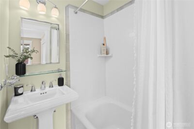 2315 38th Avenue E, Seattle, WA 98112 - Photo 34