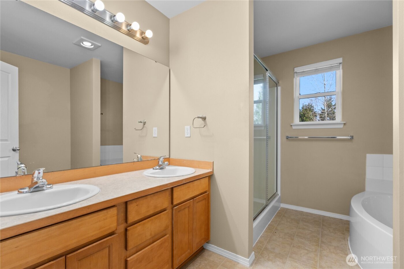 3876 Aldergrove Road , Ferndale, WA 98248