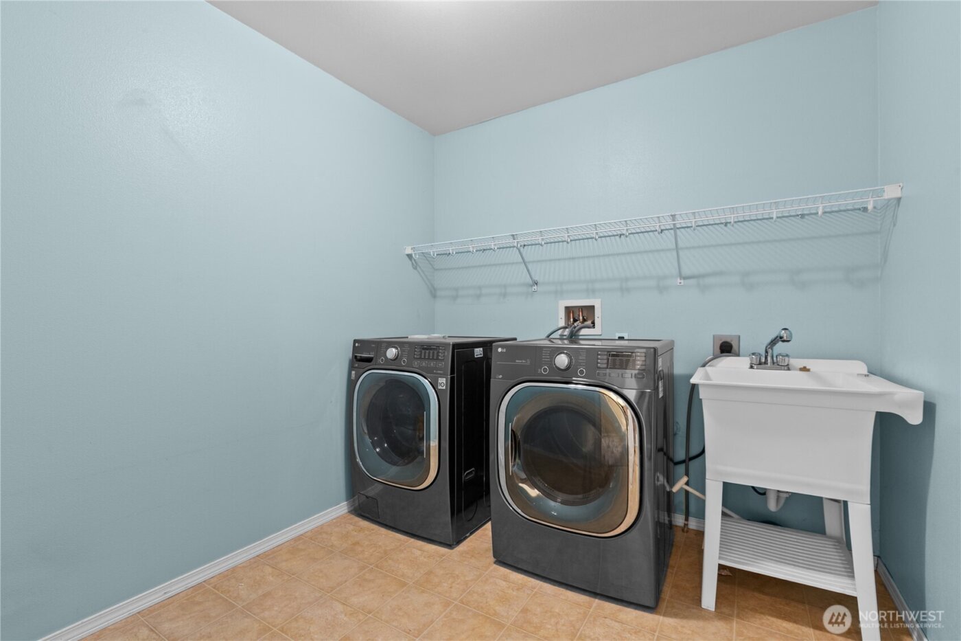 3876 Aldergrove Road , Ferndale, WA 98248