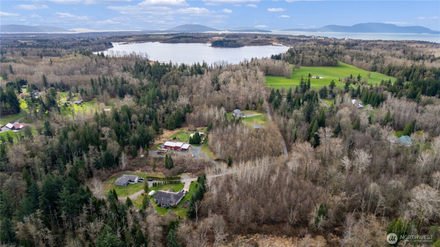 3876 Aldergrove Road , Ferndale, WA 98248