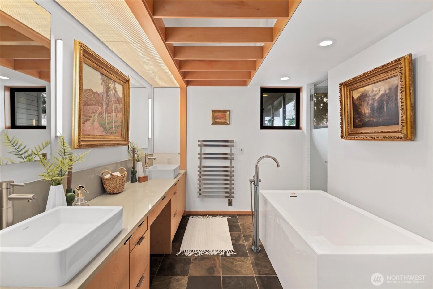 919 6th Street W, Kirkland, WA 98033-4871