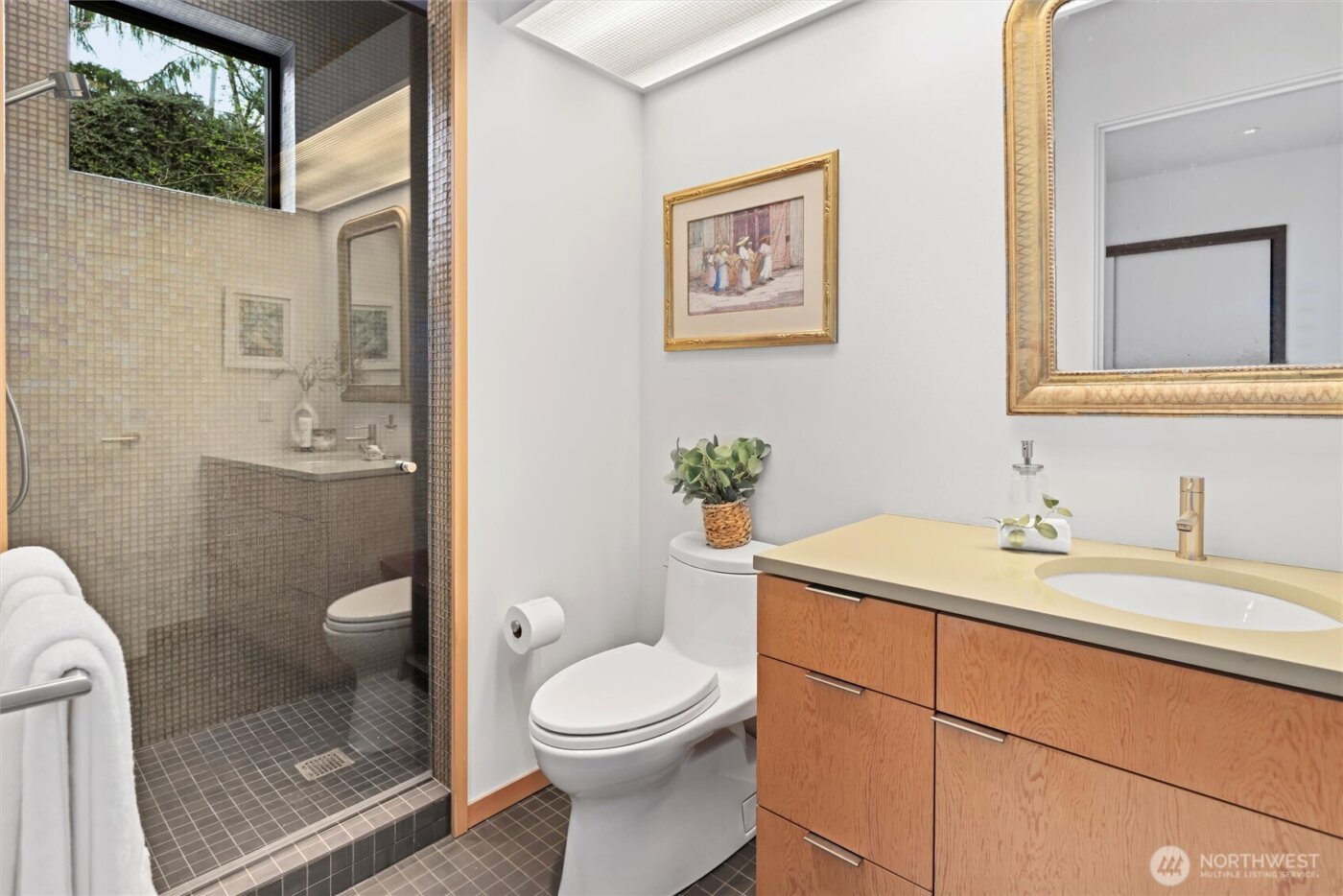 919 6th Street W, Kirkland, WA 98033-4871