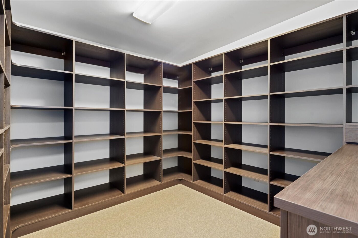 919 6th Street W, Kirkland, WA 98033-4871