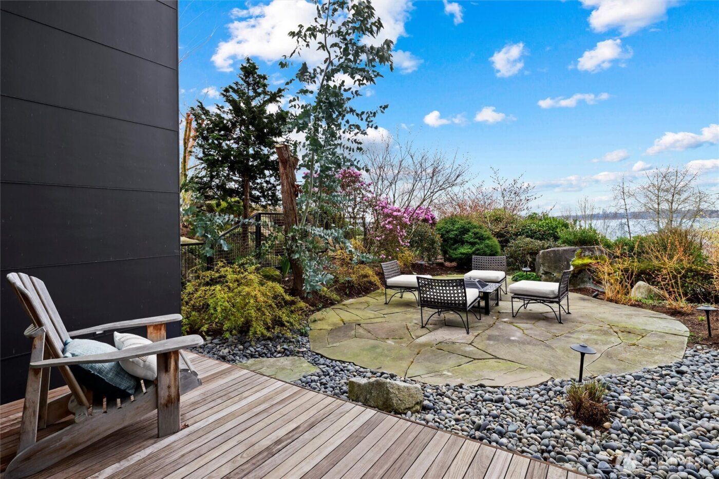 919 6th Street W, Kirkland, WA 98033-4871