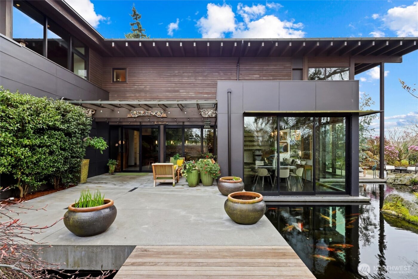 919 6th Street W, Kirkland, WA 98033-4871