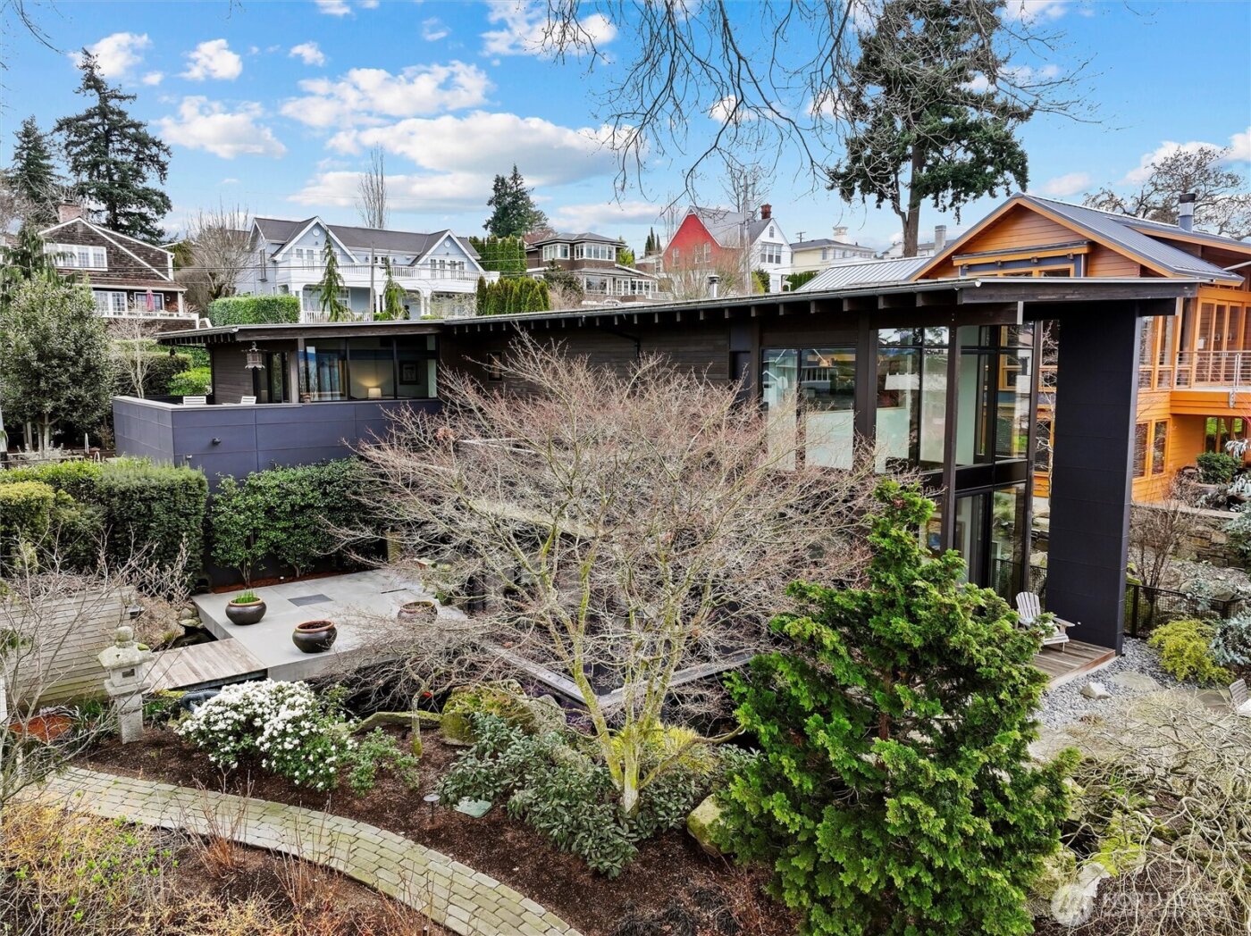 919 6th Street W, Kirkland, WA 98033-4871