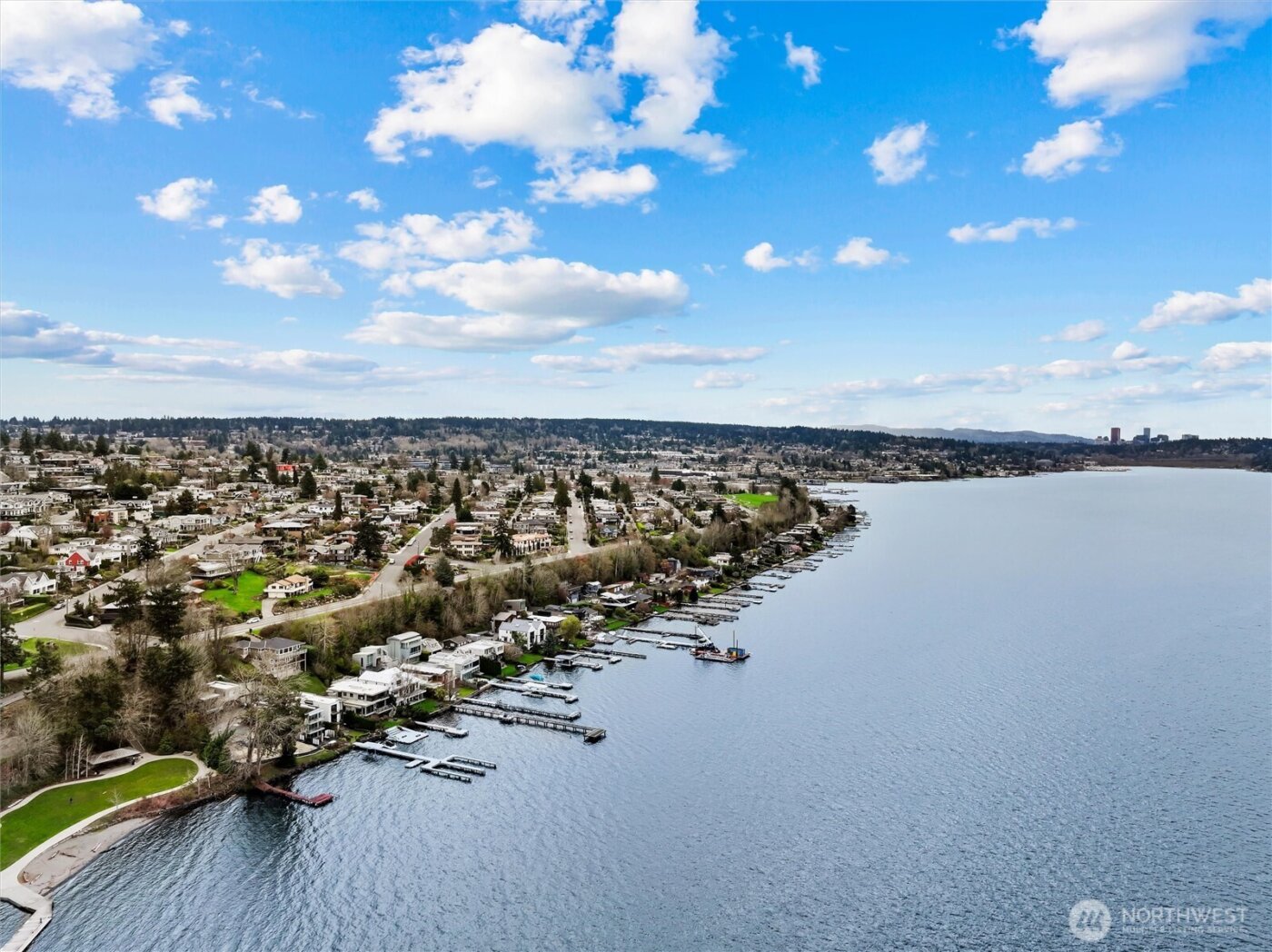 919 6th Street W, Kirkland, WA 98033-4871