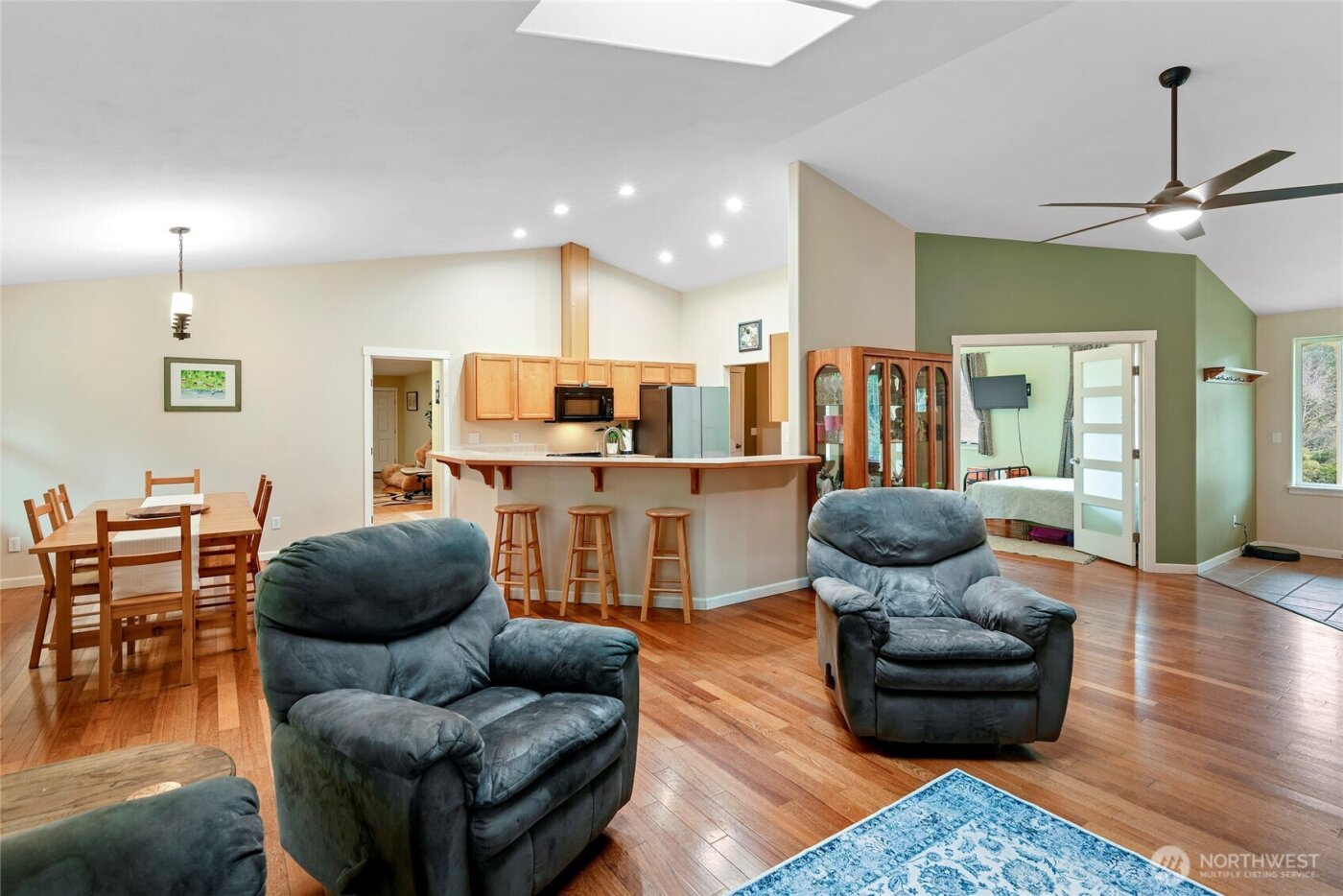 606 206 Avenue NW, Lakebay, WA 98349