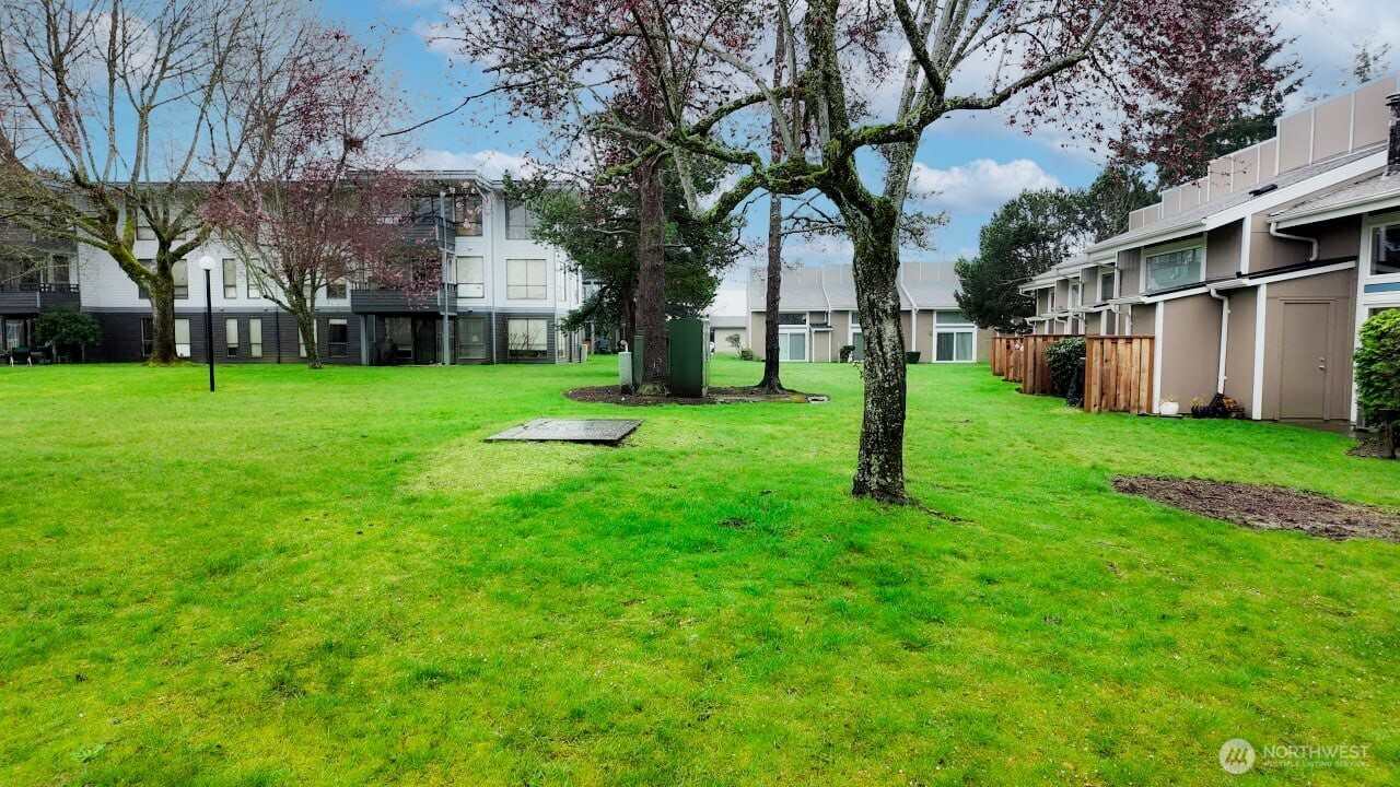 10601 SE 252nd Street #O2, Kent, WA 98030