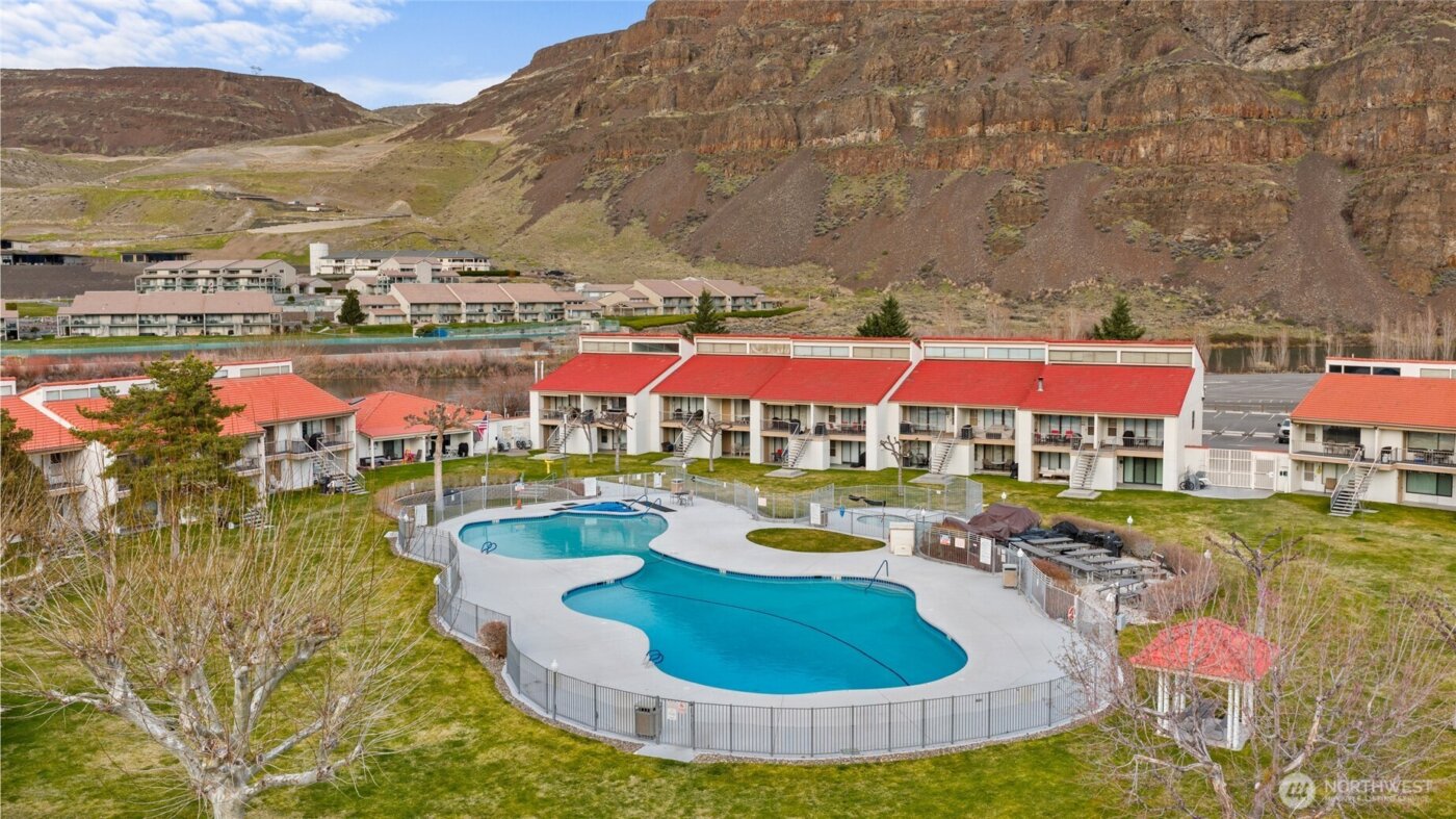 8903 Crescent Bar Road NW #172, Quincy, WA 98848