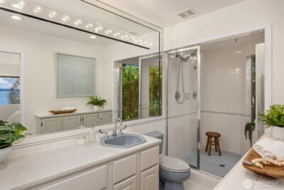 7946 Grand Avenue NE, Bainbridge Island, WA 98110 - Photo 13