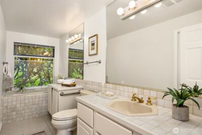 7946 Grand Avenue NE, Bainbridge Island, WA 98110 - Photo 17