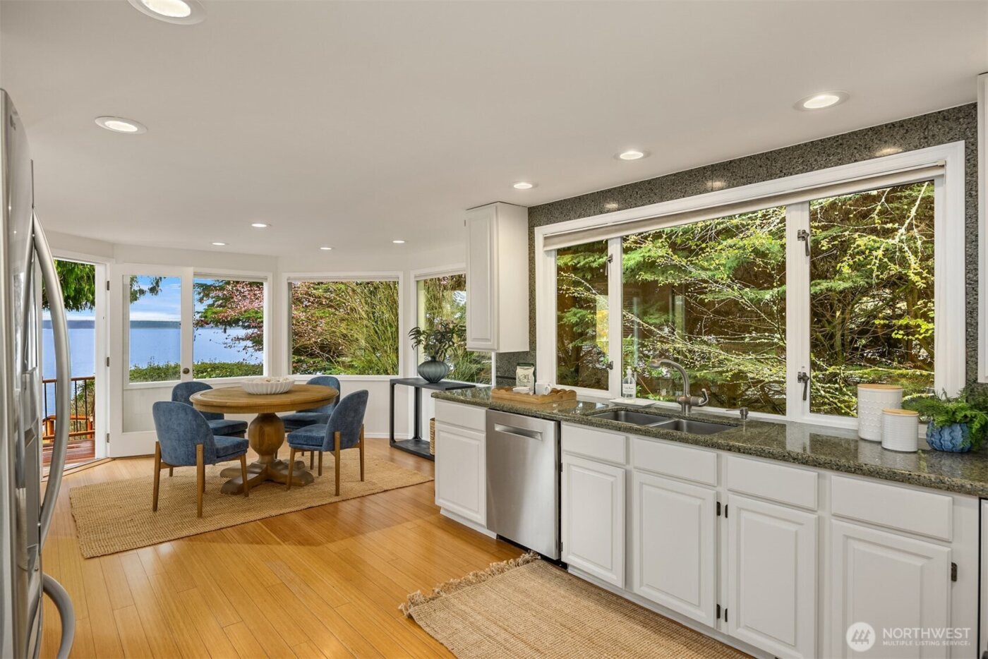 7946 Grand Avenue NE, Bainbridge Island, WA 98110