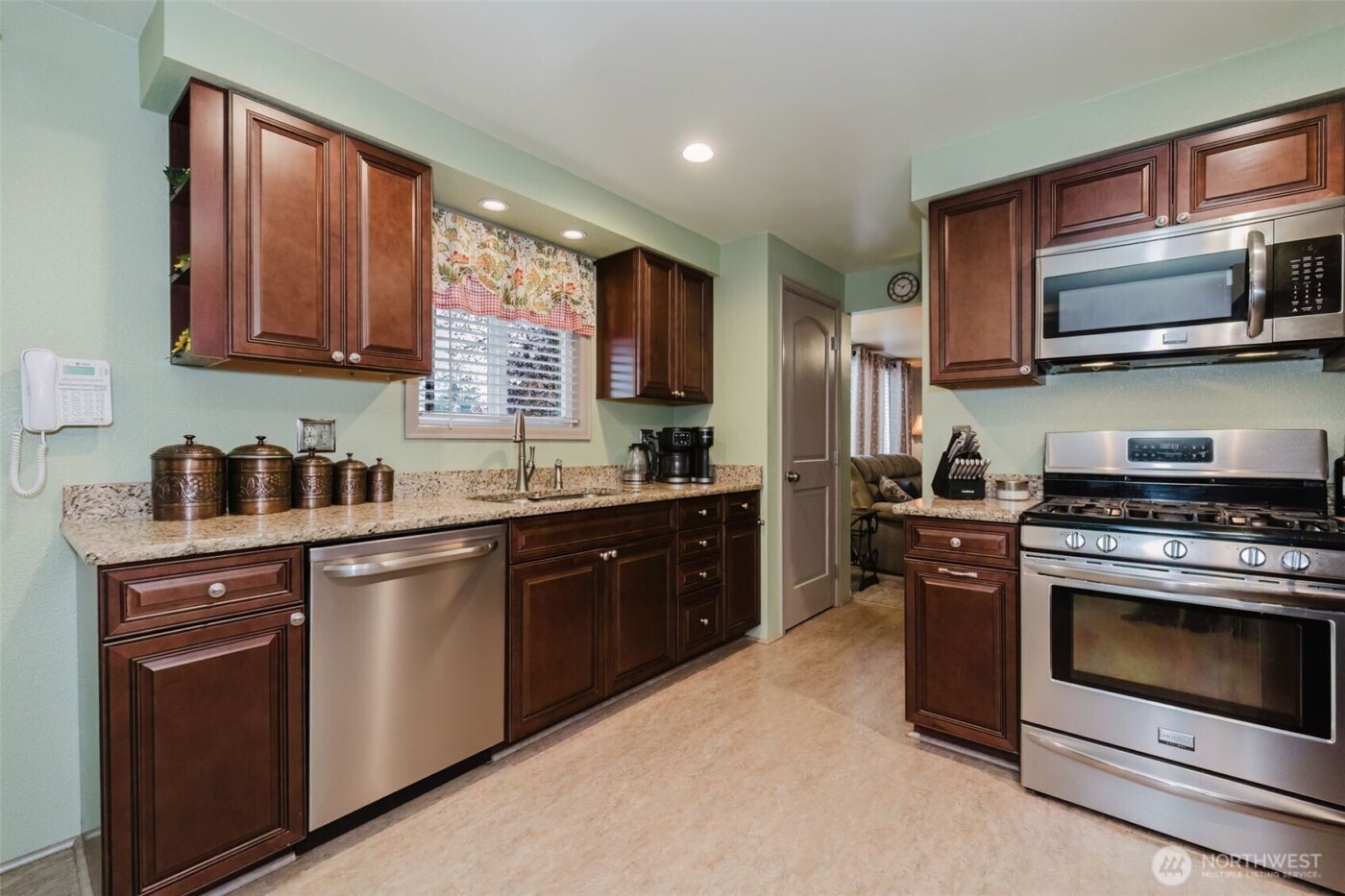 401 Pennie Lane , Bremerton, WA 98310-2279