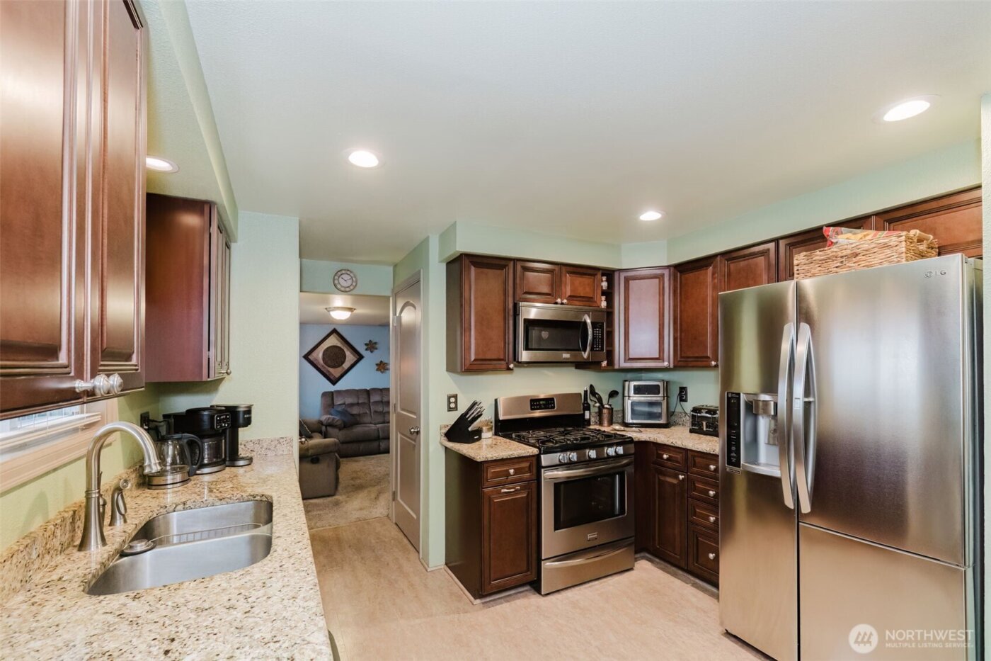 401 Pennie Lane , Bremerton, WA 98310-2279